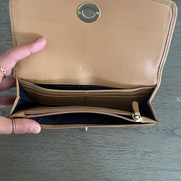 🇺🇸♥️VETS DAY SALE🇺🇸Coach Blueand Red Leather Wallet - Picture 6 of 6